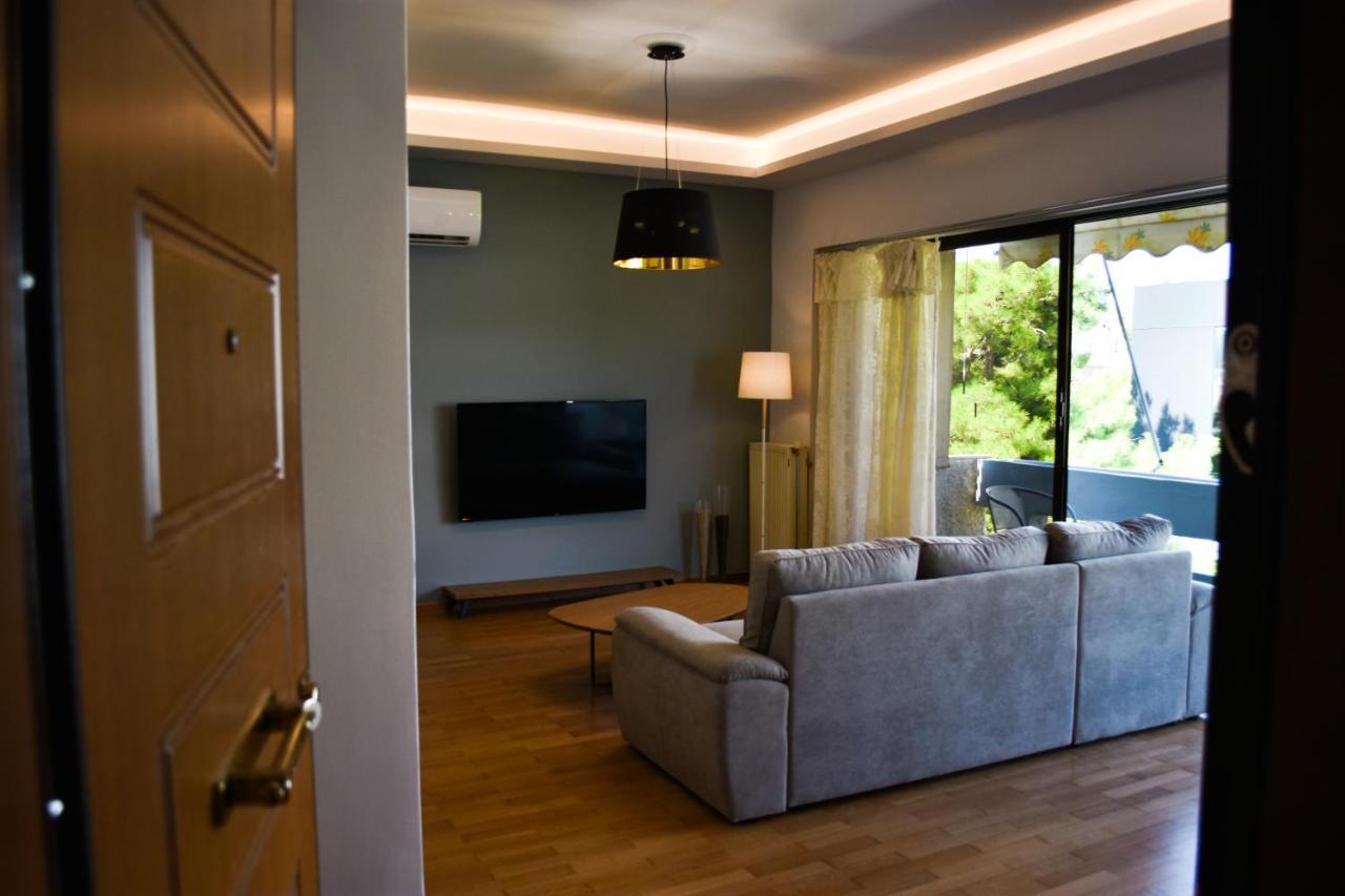 Βright Walled Designed Apt In Glyfada Center Athens Exterior photo
