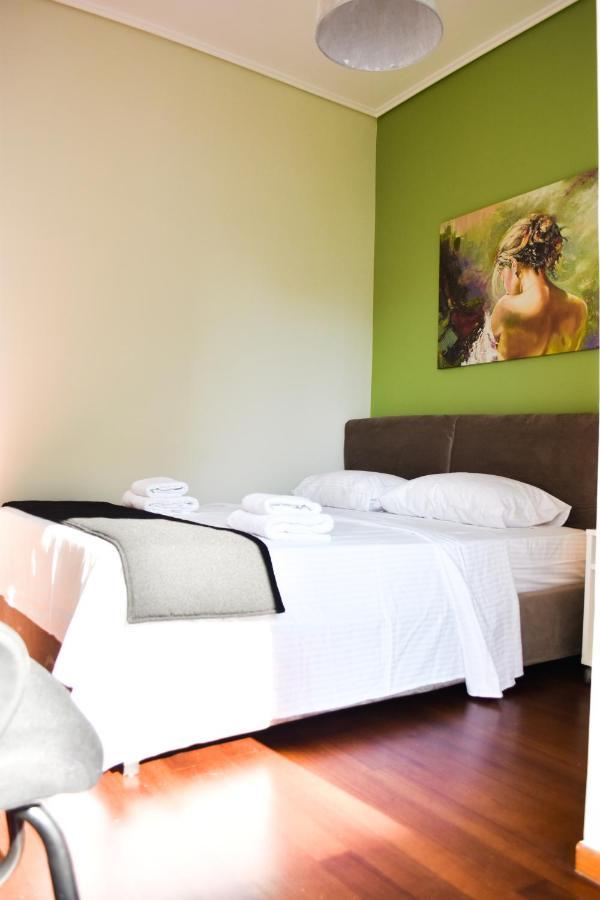Βright Walled Designed Apt In Glyfada Center Athens Exterior photo