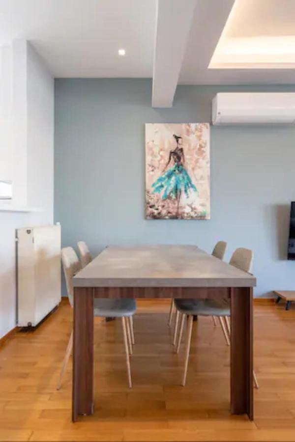 Βright Walled Designed Apt In Glyfada Center Athens Exterior photo