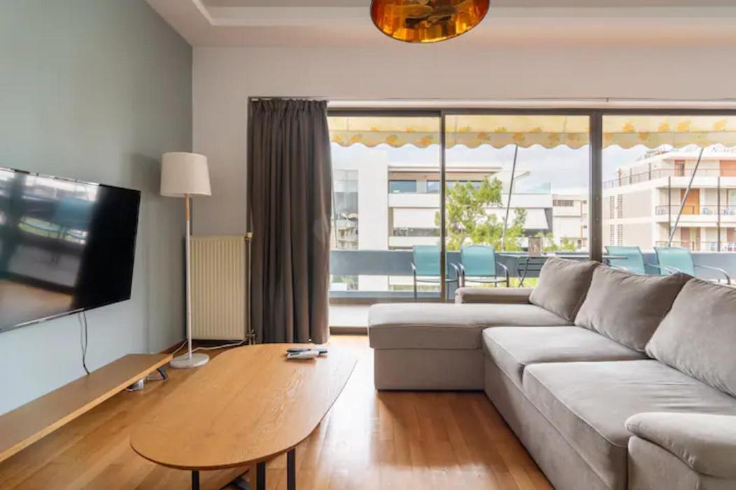 Βright Walled Designed Apt In Glyfada Center Athens Exterior photo