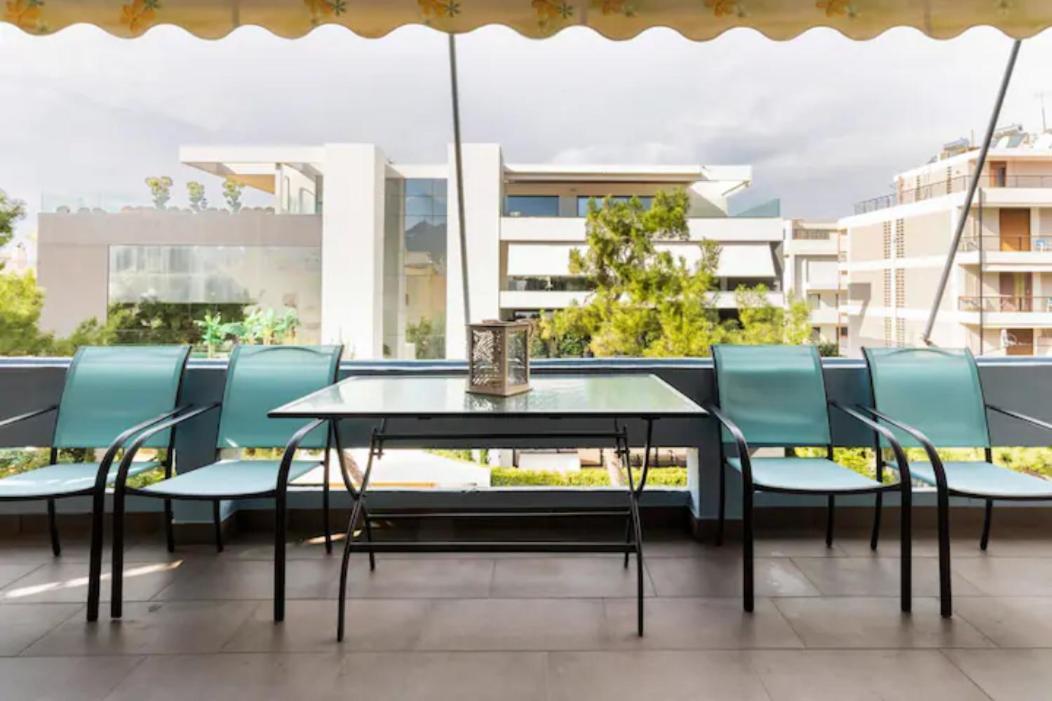 Βright Walled Designed Apt In Glyfada Center Athens Exterior photo